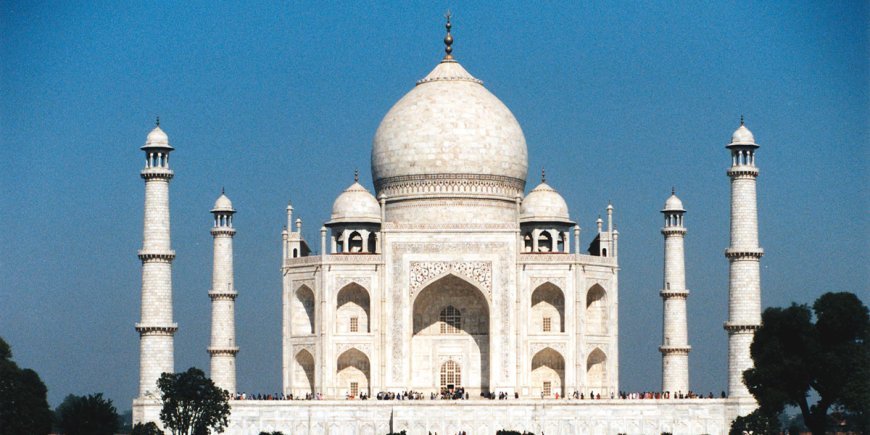 A female tourist fell from the stairs of Taj Mahal, slipped in the crowd, was taken to hospital by ambulance